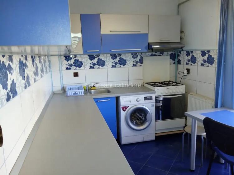 Inchiriez Apartament o camera in Baciu central