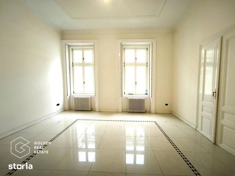 Spațiu comercial, de 80 mp, în Central