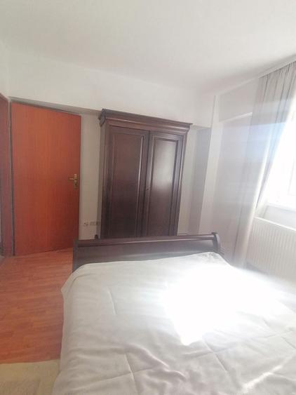 Apartament cu 2 camere decomandat în Tomis II