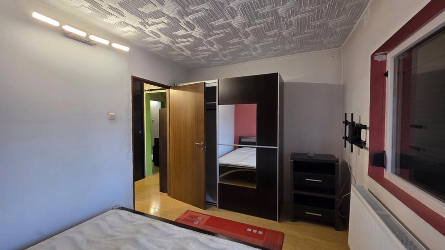 Apartament cu 3 camere decomandat, mobilat în Elisabetin