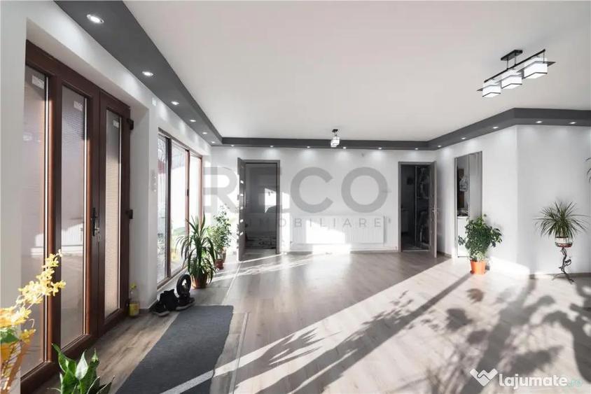 Casă cu 5 camere cu Teren 2900 Mp în Tarcea