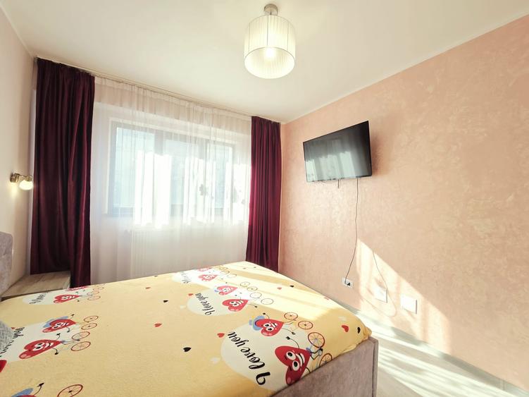 Apartament cu 2 camere decomandat în Micro 17