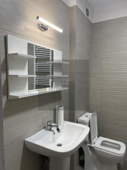 Apartament cu 2 camere decomandat în Metalurgiei