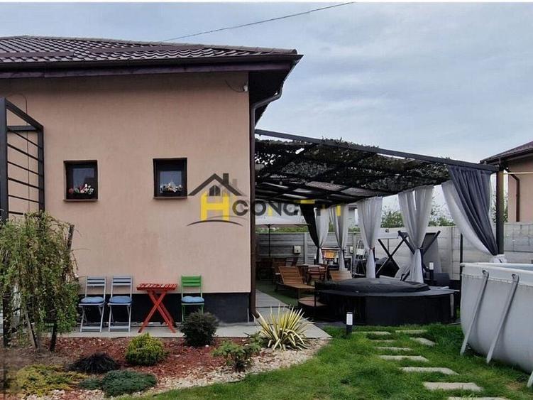 Casă individuală cu 3 camere cu Canalizare în Central
