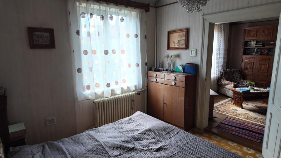 Casă individuală cu 4 camere cu Teren 777 Mp în Central