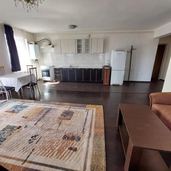 Apartament cu 2 camere semidecomandat în Florești