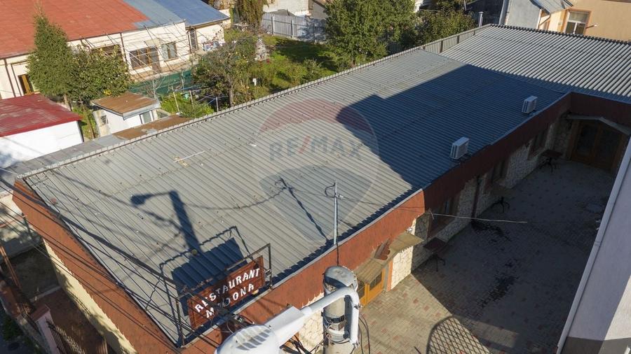 Spațiu comercial, de 553 mp, în Piața Centrală