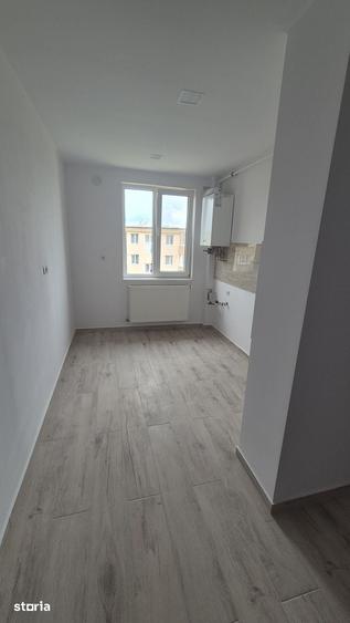 Apartament cu 3 camere în Micro 1
