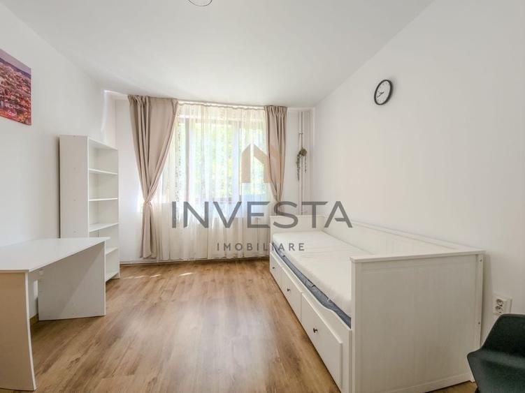 Apartament cu 3 camere decomandat, mobilat în Central