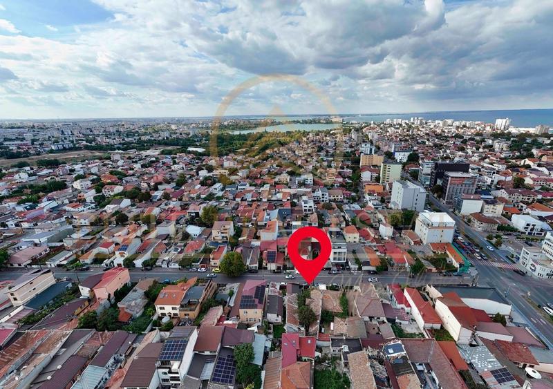 Casă individuală cu 4 camere cu Canalizare în Faleza Nord