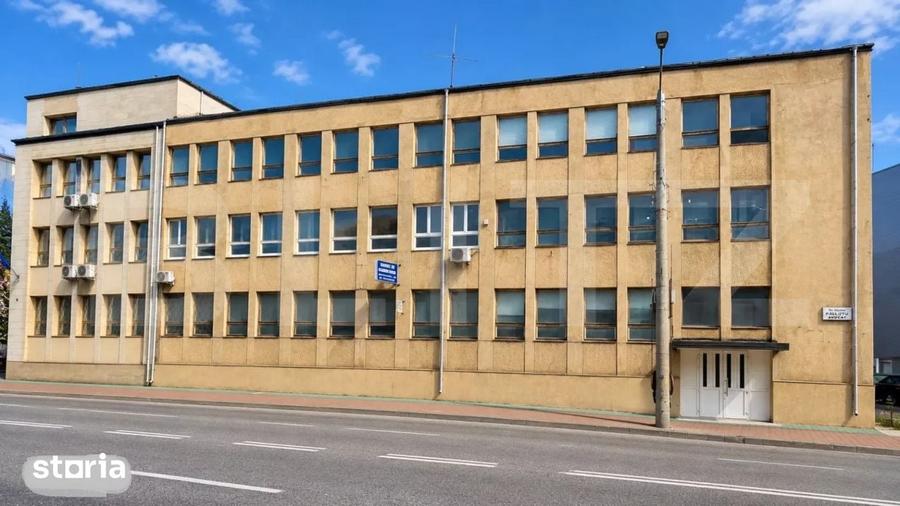 Spațiu comercial, de 850 mp, în Ultracentral