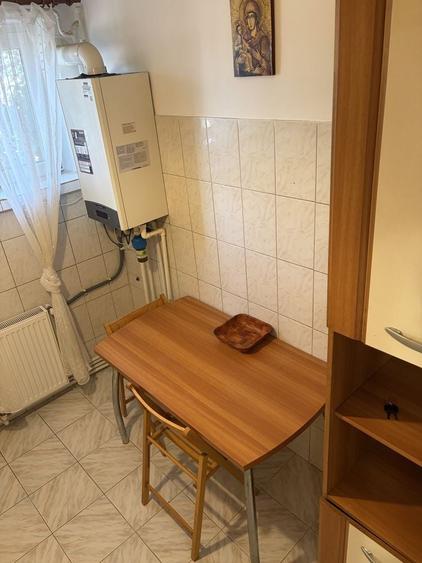 Inchiriez apartament 2 camere decomandat - 2