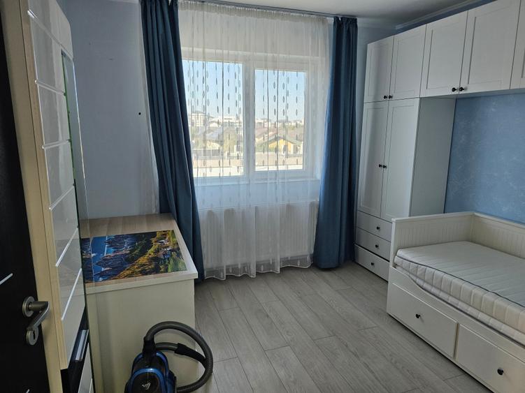 Apartament cu 3 camere decomandat în Militari