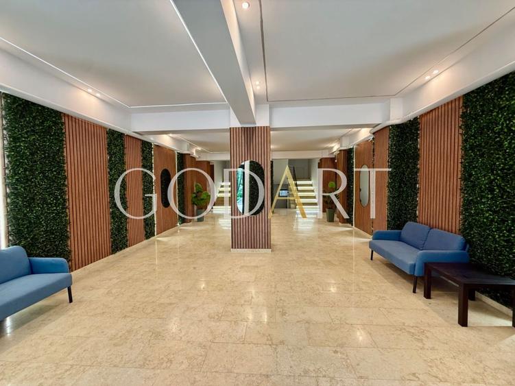 Apartament cu 4 camere decomandat în Sisești
