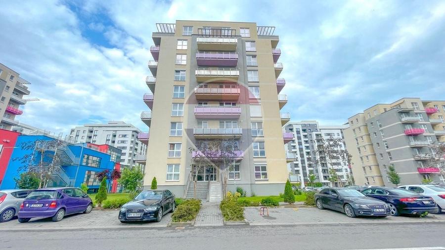 Apartament cu 2 camere decomandat, mobilat în Tractorul