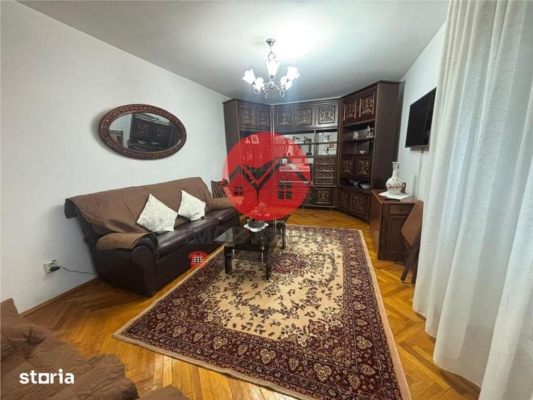 Apartament cu 3 camere decomandat în Central