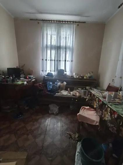 Casă cu 4 camere cu Teren 1767 Mp în Rădăuți