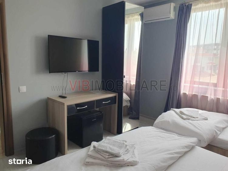 Casă cu 10 camere cu Teren 375 Mp în Central