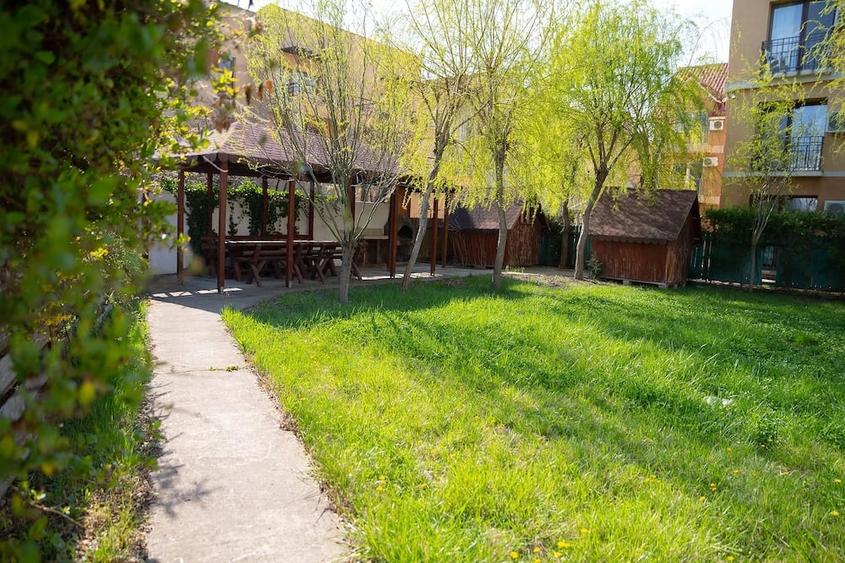 Casă cu 5 camere cu Teren 600 Mp în Nord
