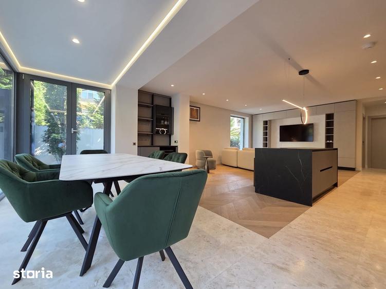 Apartament cu 4 camere în Central