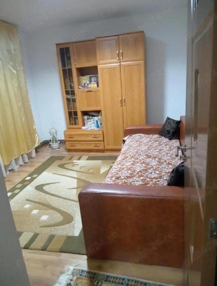 Vand ap. 3 camere decomandat in Tg. Carbune?ti - 1