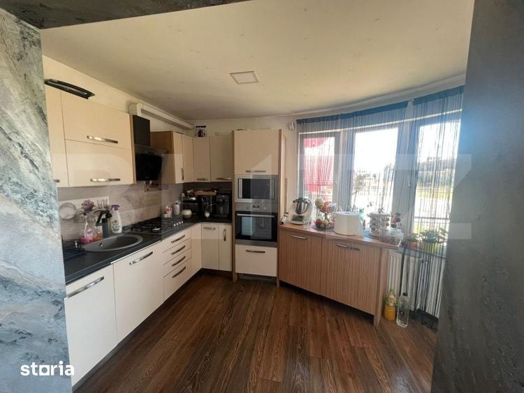 Casă cu 8 camere cu Teren 830 Mp în Central