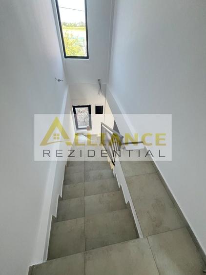 Casă individuală cu 4 camere cu Canalizare în Berceni