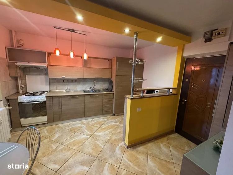 Apartament cu 3 camere decomandat, mobilat în Drumul Taberei