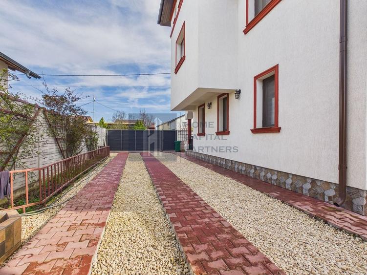 Casă individuală cu 5 camere cu Canalizare în Cornetu