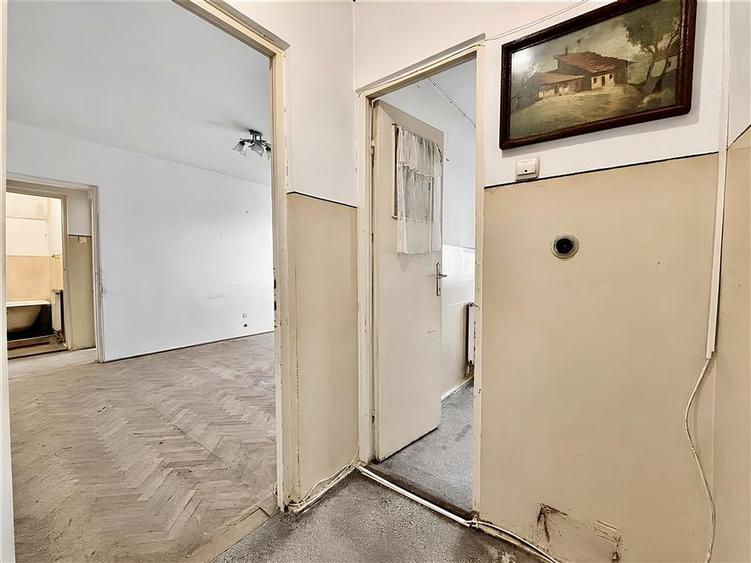 Apartament cu 2 camere in zona Florilor de renovat - 6