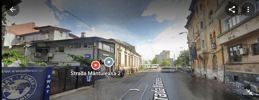 Casă individuală cu 8 camere cu Canalizare în Universitate