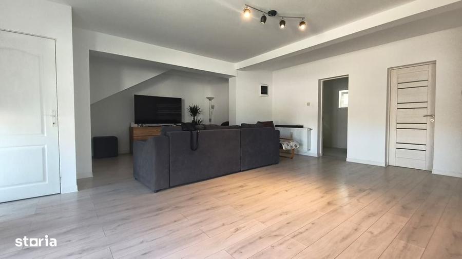 Casă cu 3 camere în Bretea Mureșană