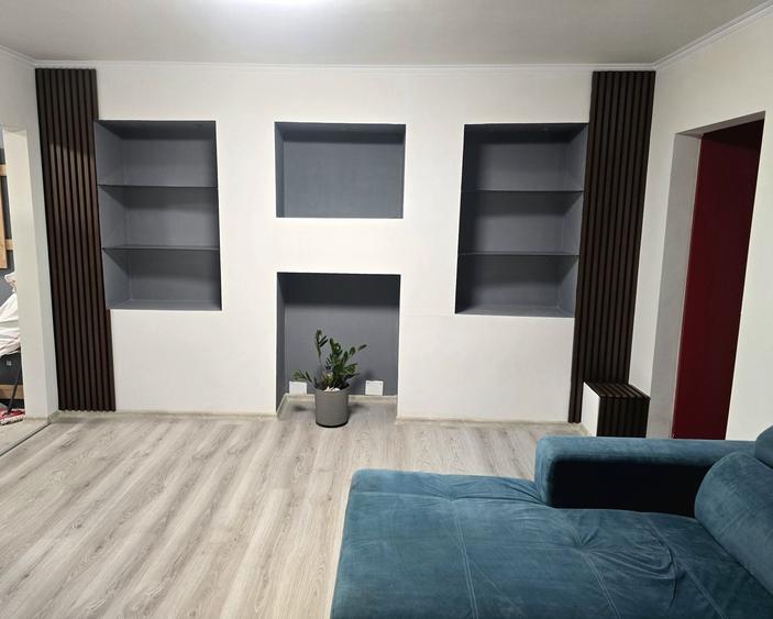 Apartament cu 2 camere semidecomandat în Rogerius