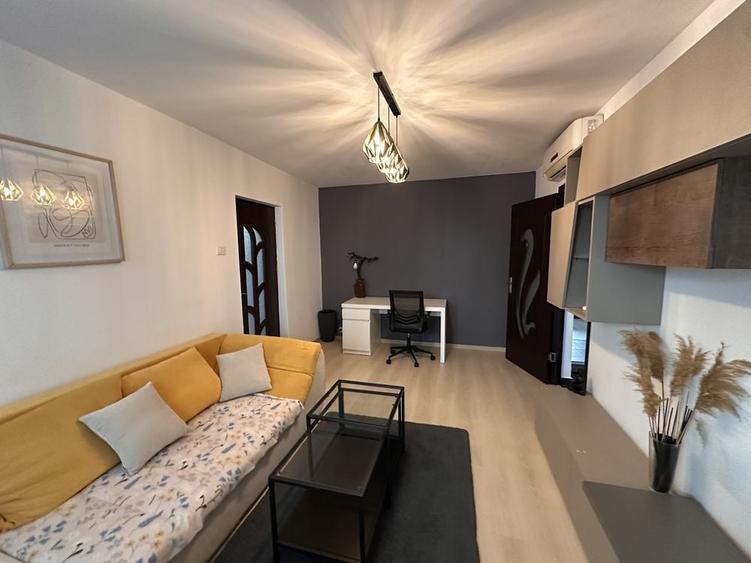 Apartament cu 2 camere semidecomandat în Colentina