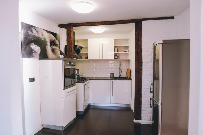 Apartament 3 camere superb, gata renovat – Centrul Istoric Sibiu! - 1