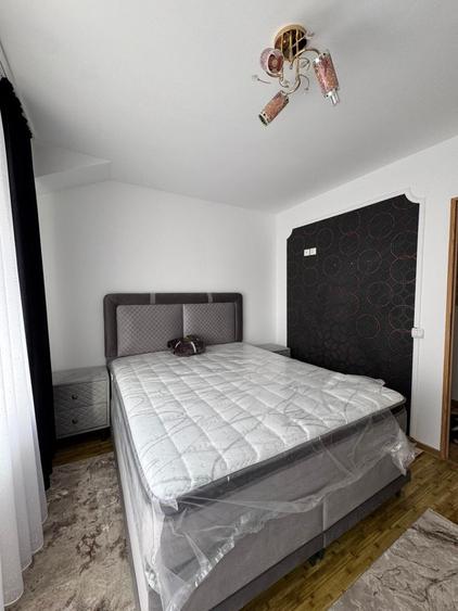 Casă cu 4 camere în Exterior Vest