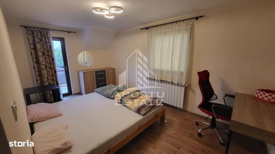Casă cu 4 camere în Dumbrăvița