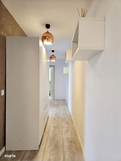 Apartament cu 3 camere semidecomandat în Militari