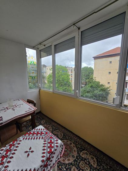 Garsonieră decomandată în Aradului