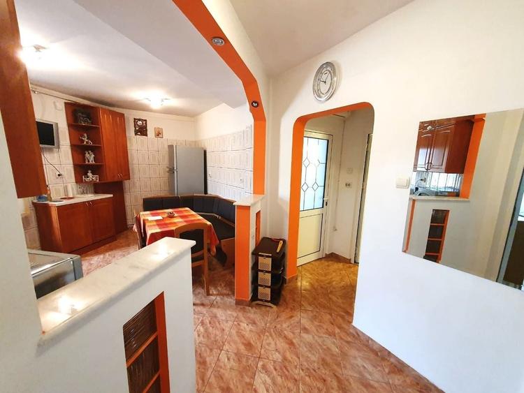 Apartament cu 2 camere decomandat în Astra