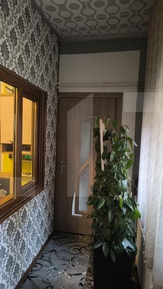 Casă individuală cu 7 camere cu Canalizare în Bălcescu