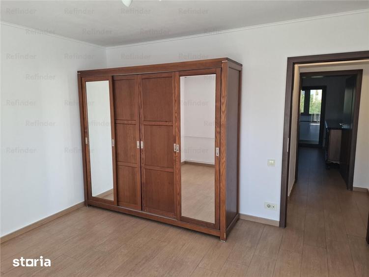 Apartament cu 3 camere decomandat în Centrul Civic
