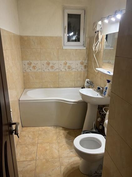 Apartament cu 2 camere decomandat în Calea București