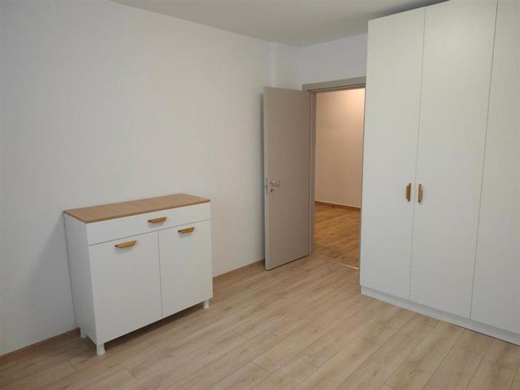 Apartament cu 3 camere decomandat, mobilat în Theodor Pallady