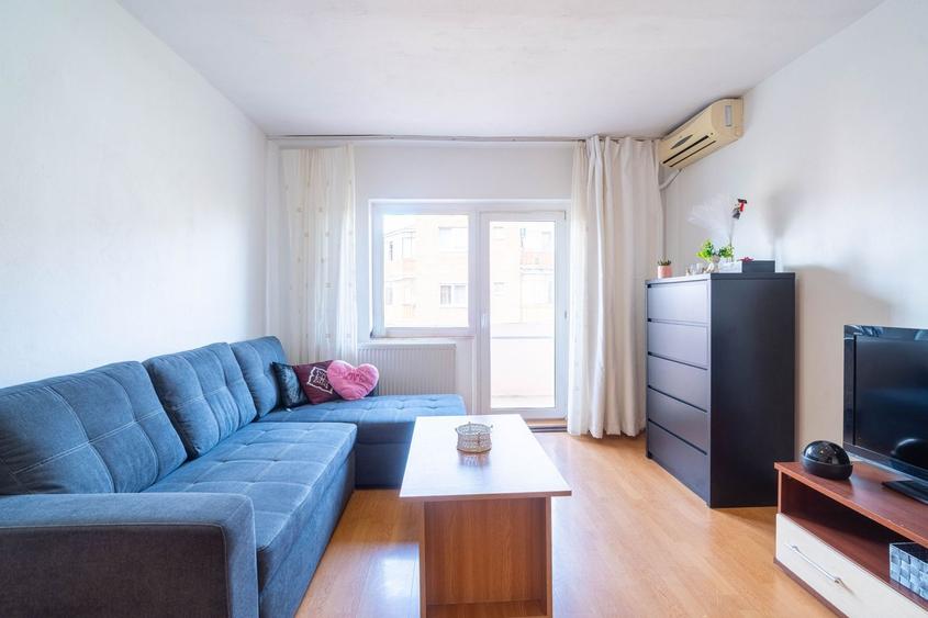 Apartament cu 2 camere semidecomandat în Micălaca