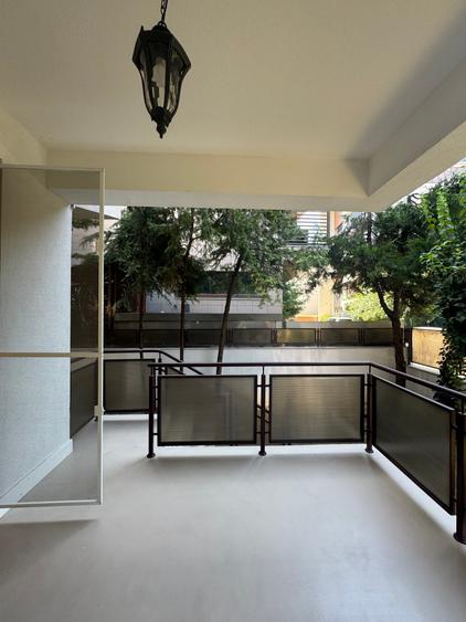 Apartament cu 3 camere decomandat în Herăstrău