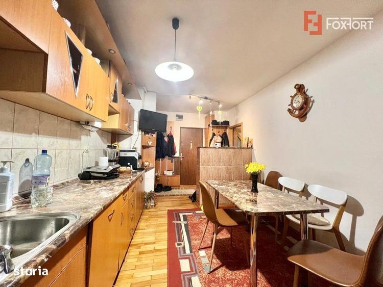 Apartament cu 3 camere decomandat, mobilat în Lunei