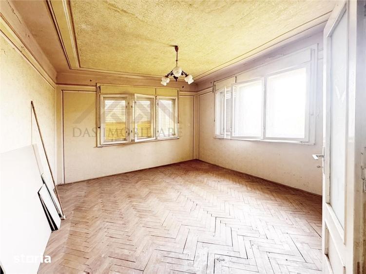Casă cu 4 camere cu Teren 1150 Mp în Șișești