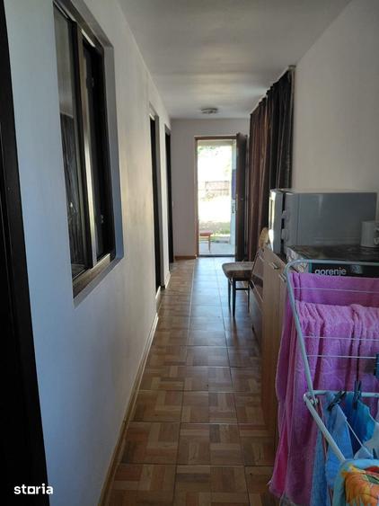 Casă cu 3 camere cu Teren 3177 Mp în Vadu Pașii