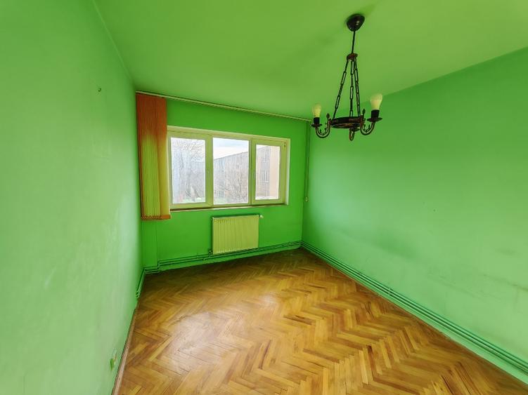 ​Apartament spațios 4 camere + Boxă în CF + Garaj sub bloc | Zona Cetății - Circ - 13